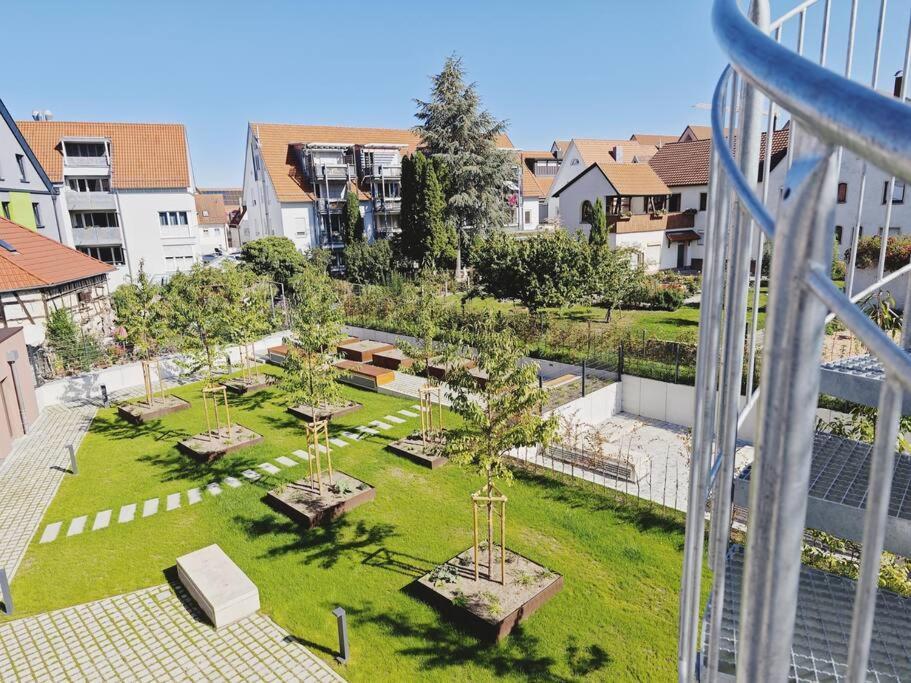 Ticasa Wave-Zentral-Outlet-Aufzug-Stylisch-Unique Metzingen  Luaran gambar